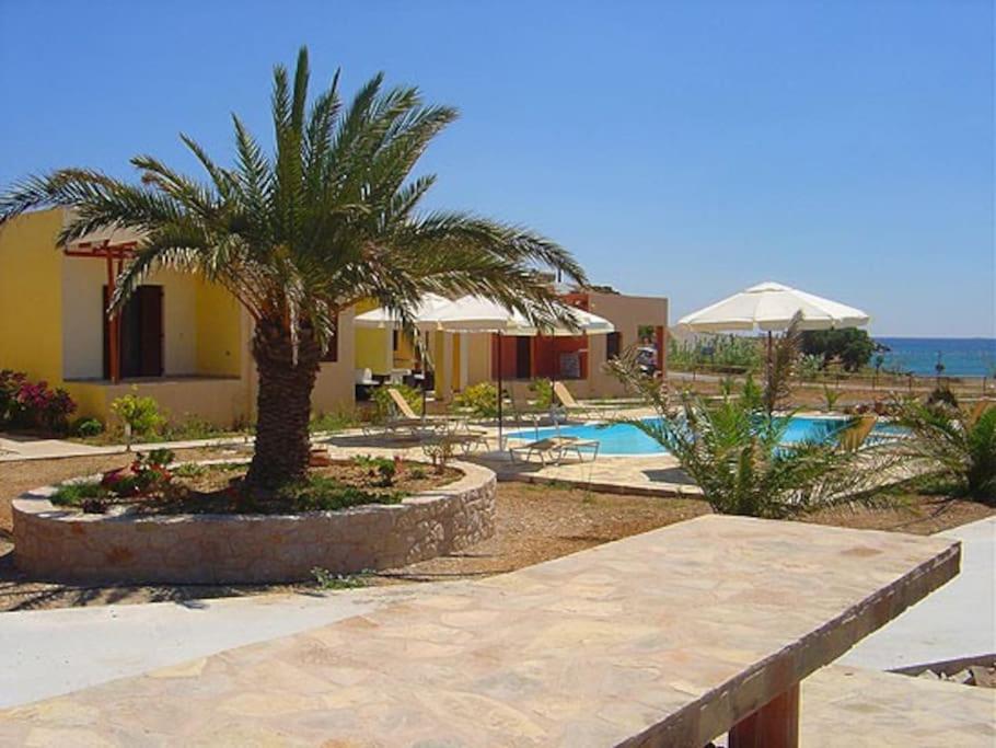 Studio At Beautiful Beach Kouremenos Apartment Anevato Exterior photo