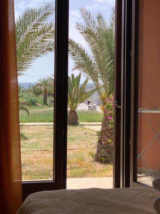 Studio At Beautiful Beach Kouremenos Apartment Anevato Exterior photo